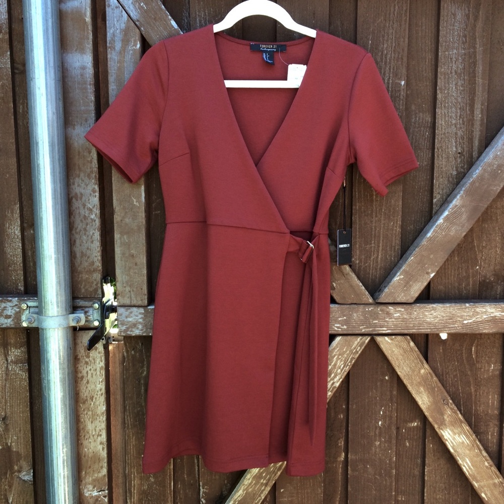 🌼Forever 21 Contemporary Short Le Rust Wrap Dress - Picture 2 of 9